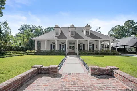 4352 Woodside Dr, Baton Rouge, LA 70808