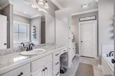 Bath - 4850 Pointe Prospect Dr, Torbert, LA 70762 photo 1 of 3