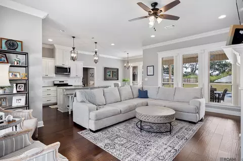 Living - 4850 Pointe Prospect Dr, Torbert, LA 70762 photo 2 of 2