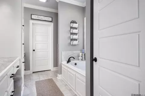 Bath - 4850 Pointe Prospect Dr, Torbert, LA 70762 photo 2 of 3