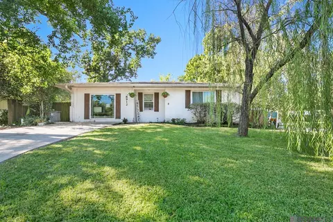 8912 Alma Dr, Baton Rouge, LA 70809