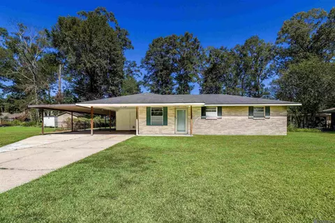 41170 Dean St, Gonzales, LA 70737