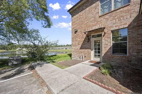 888 S Kenilworth Pkwy # 1A, Baton Rouge, LA 70820