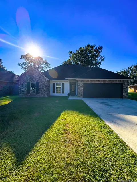 1725 N Amelia Ave, Gonzales, LA 70737