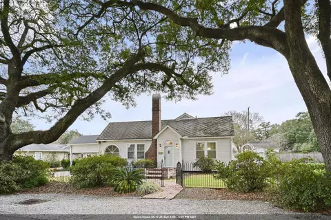 557 Avenue C, Port Allen, LA 70767