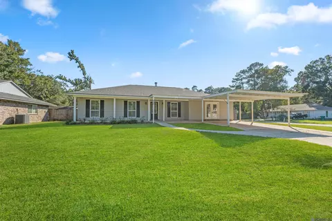 8730 Leisure Dr, Denham Springs, LA 70726