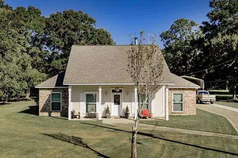 32810 Poplar Ct, Denham Springs, LA 70706