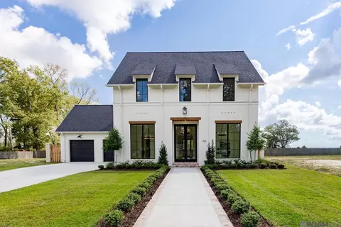 154 Magnolia Wood Ave, Baton Rouge, LA 70808