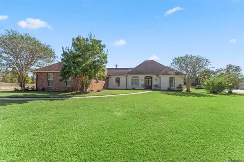 1135 Bayou Paul Ln, Saint Gabriel, LA 70776