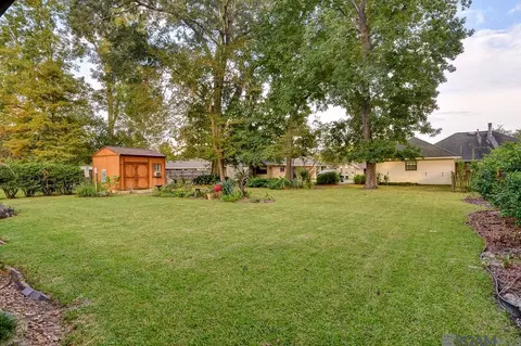 1034 Highland Park Dr, Baton Rouge, LA 70808