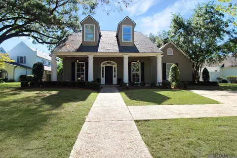17537 W Lakeway Ave, Baton Rouge, LA 70810