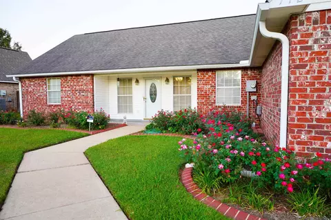 712 Westwind Dr, Alexandria, LA 71303