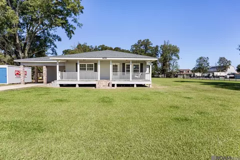 45124 Gold Place Rd, Saint Amant, LA 70774