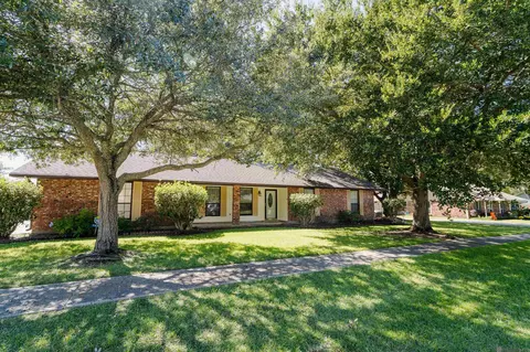 1448 Eagle Dr, Zachary, LA 70791
