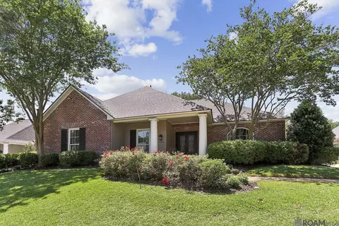 17541 Crossing Blvd, Baton Rouge, LA 70810