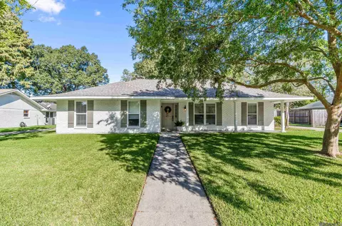 935 Daventry Dr, Baton Rouge, LA 70808