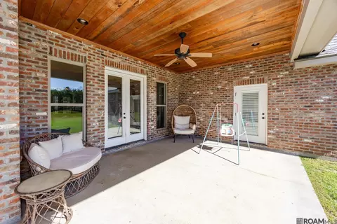 Exterior - 23854 Monarch Pt, Springfield, LA 70462 photo 4 of 7
