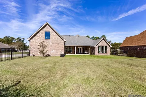 Exterior - 23854 Monarch Pt, Springfield, LA 70462 photo 5 of 7