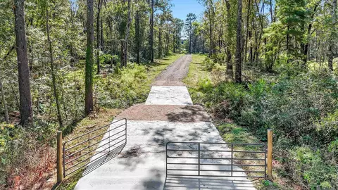 8325 Flanagans Way, Central, LA 70739