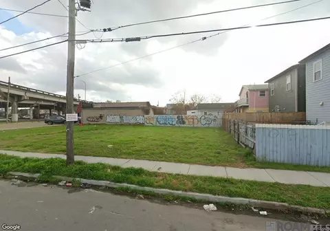 1620 Laharpe St, New Orleans, LA 70116