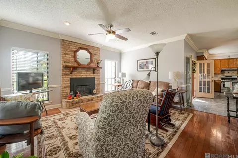 14310 Latil St, Walker, LA 70785 photo 5