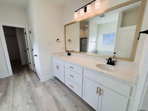 Bath - 4965 Trinity Dr, Addis, LA 70710 photo 3 of 5