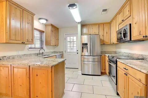Kitchen - 12620 Ina Dr, Walker, LA 70785 photo 2 of 3