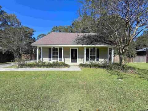 12620 Ina Dr, Walker, LA 70785