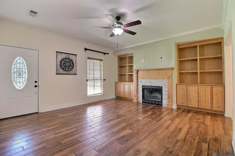 Living - 12620 Ina Dr, Walker, LA 70785 photo 2 of 3