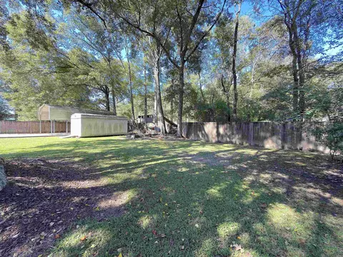 Exterior - 12620 Ina Dr, Walker, LA 70785 photo 6 of 10