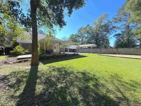 Exterior - 12620 Ina Dr, Walker, LA 70785 photo 5 of 10