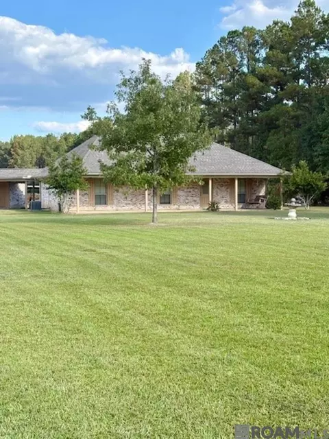 2149 Nesom Rd, Clinton, LA 70722