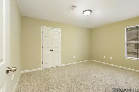 Bedroom - 12231 Greenbriar Dr, Walker, LA 70785 photo 1 of 2