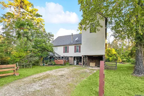 31665 Tickfaw Acres Rd, Holden, LA 70744
