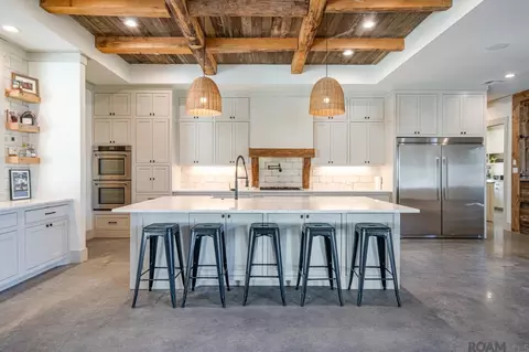 Kitchen - 36211 Weiss Rd, Walker, LA 70785 photo 1 of 5