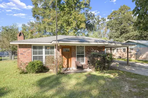 1455 Clinton Dr, Denham Springs, LA 70726