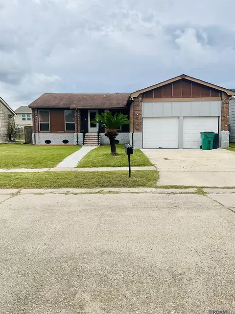 3717 Dulaney Dr, Harvey, LA 70058