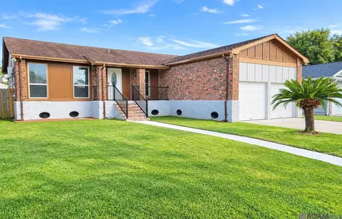 3717 Dulaney Dr, Harvey, LA 70058
