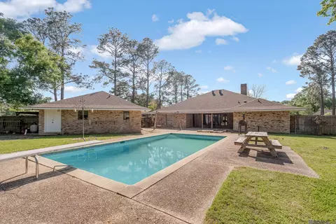 9534 Shoe Creek Dr, Baton Rouge, LA 70818