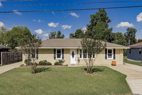 58942 Postell Ave, Plaquemine, LA 70764