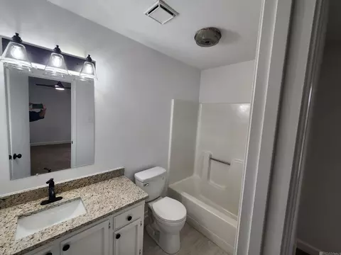Bath - 32873 Duff Rd, Walker, LA 70785 photo 3 of 3
