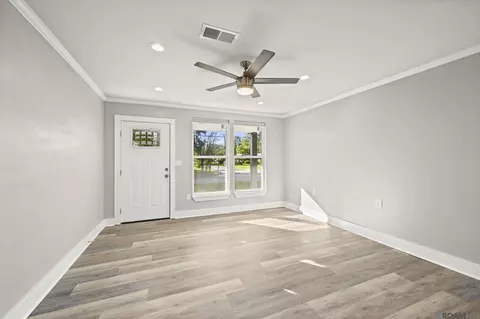 Living - 2018 Mchugh Rd, Baker, LA 70714 photo 2 of 3