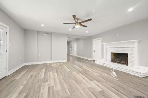 Living - 2018 Mchugh Rd, Baker, LA 70714 photo 3 of 3