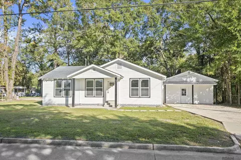 2018 Mchugh Rd, Baker, LA 70714