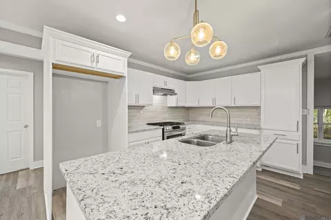 Kitchen - 2018 Mchugh Rd, Baker, LA 70714 photo 1 of 1