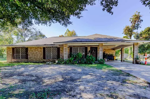 12449 Faucheux Rd, Gonzales, LA 70737
