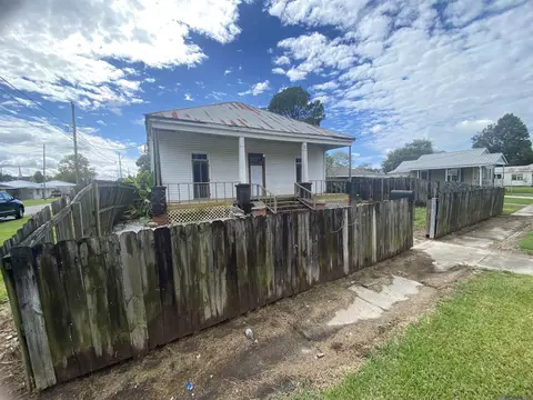 32260 La Hwy 405, White Castle, LA 70788