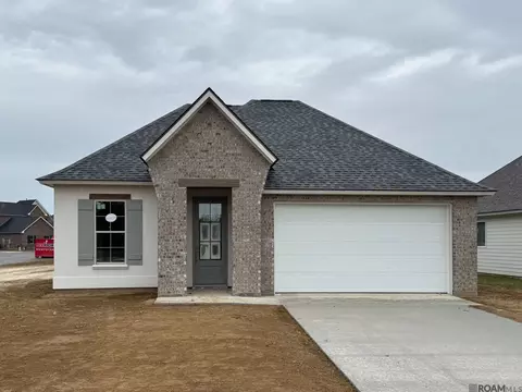 10435 Highpoint Dr, Denham Springs, LA 70706