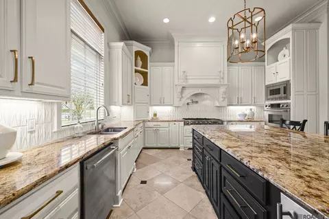 2602 Cedar Lodge Dr, Baton Rouge, LA 70809