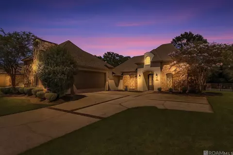 18468 Lake Harbor Ln, Prairieville, LA 70769